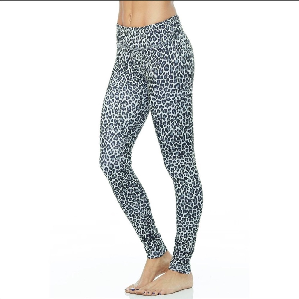 Kiragrace Snow Leopard Yoga Athletic Leggings